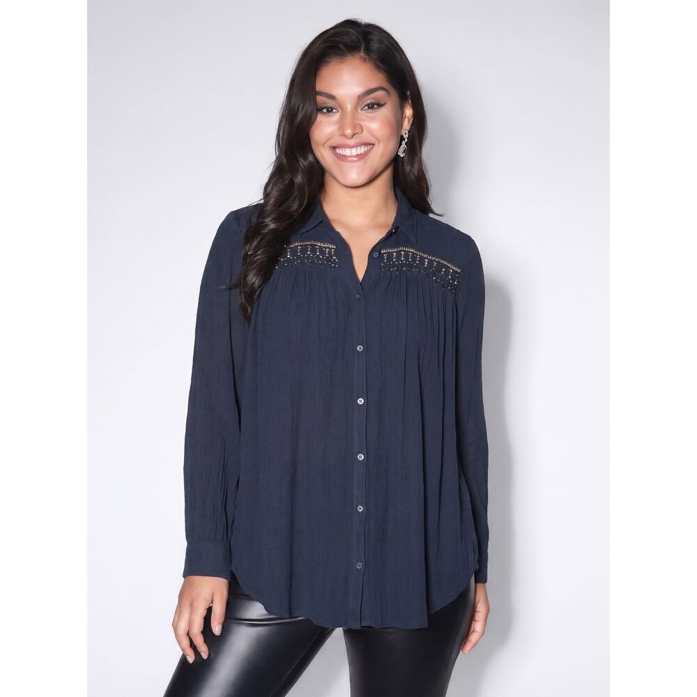 Anthropologie Floreat Beaded Blouse Size Medium Black Rayon Button Front Tunic